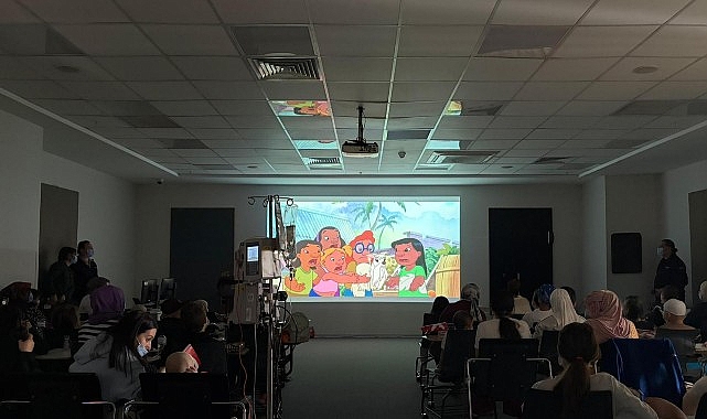 Minik Kalpler Gülümsedi: Disney 23 Nisan’da Koç Üniversitesi Hastanesi’nde Tedavi Gören Çocuklara Neşe Dolu Anlar Yaşattı