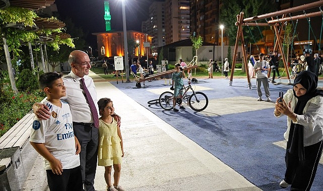 Başkan Özgökçen, Pekyatırmacı ve Bağcı Şefikcan Parkı’nda Vatandaşlarla Bir Araya Geldi