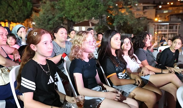 Çiğli’de Mahalle Sinema Günlerine Büyük İlgi