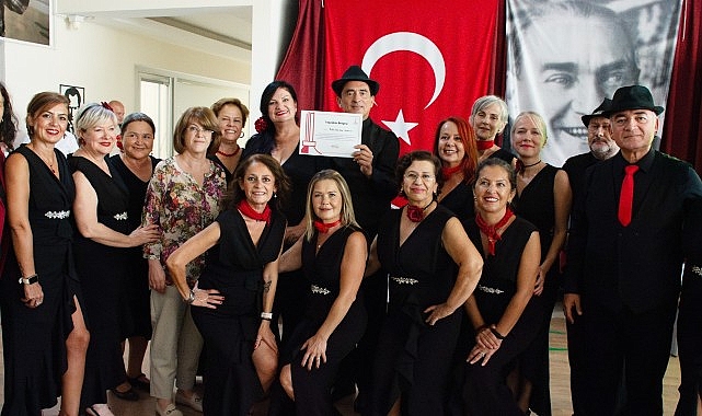Karşıyaka’da Alzheimer’la yaşam konuşuldu