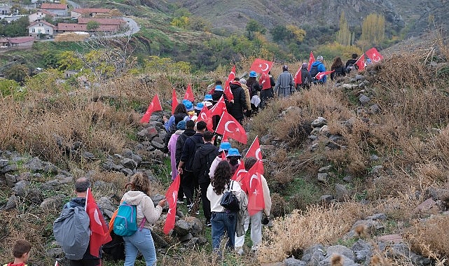 Konya Büyükşehir’in Cumhuriyet Coşkusu Sille’de Doğayla Buluştu