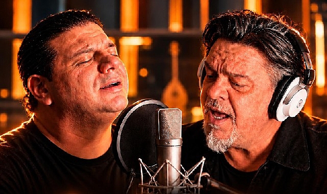 Kubat söyletiyor, Beyazıt eşlik ediyor: iki düet, bir muhabbet!