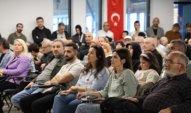 Mete Yarar, Kocaeli Kitap Fuarı’nda konuştu; “Bugün gelinen nokta Türkiye’yi savaştan koruyor”